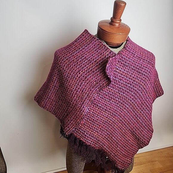 Rustic Handmade Knitted Wool Poncho Wrap Shawl Original Purple Magenta S/M - Picture 3 of 15